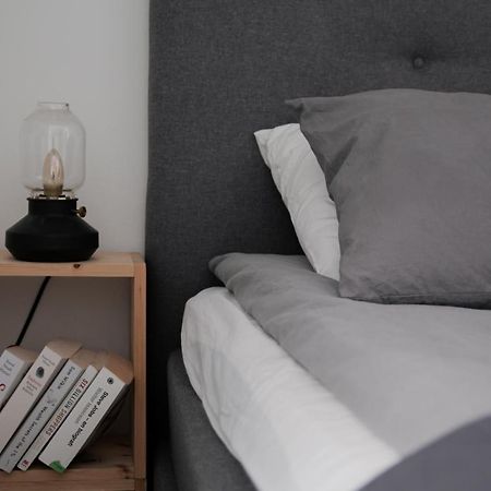 Ferienwohnung Elegant Penthouse Loft - Near The Airport Vantaa Exterior foto