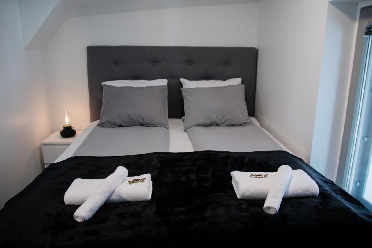 Ferienwohnung Elegant Penthouse Loft - Near The Airport Vantaa Exterior foto