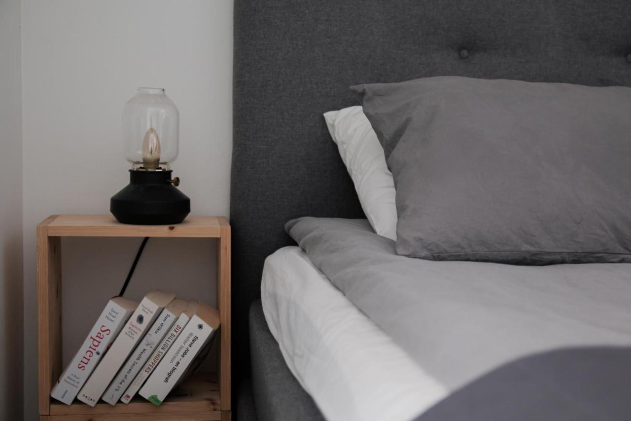 Ferienwohnung Elegant Penthouse Loft - Near The Airport Vantaa Exterior foto