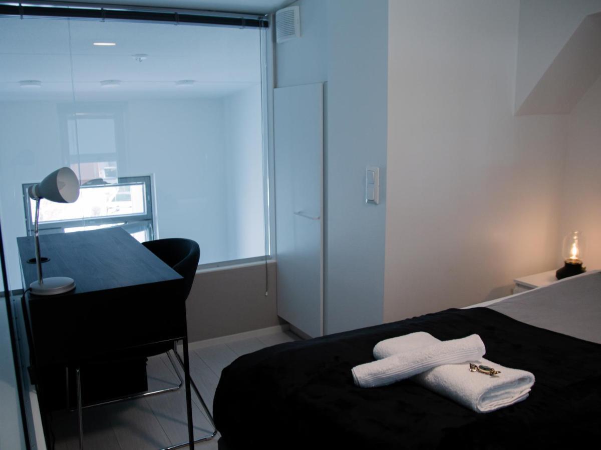Ferienwohnung Elegant Penthouse Loft - Near The Airport Vantaa Exterior foto