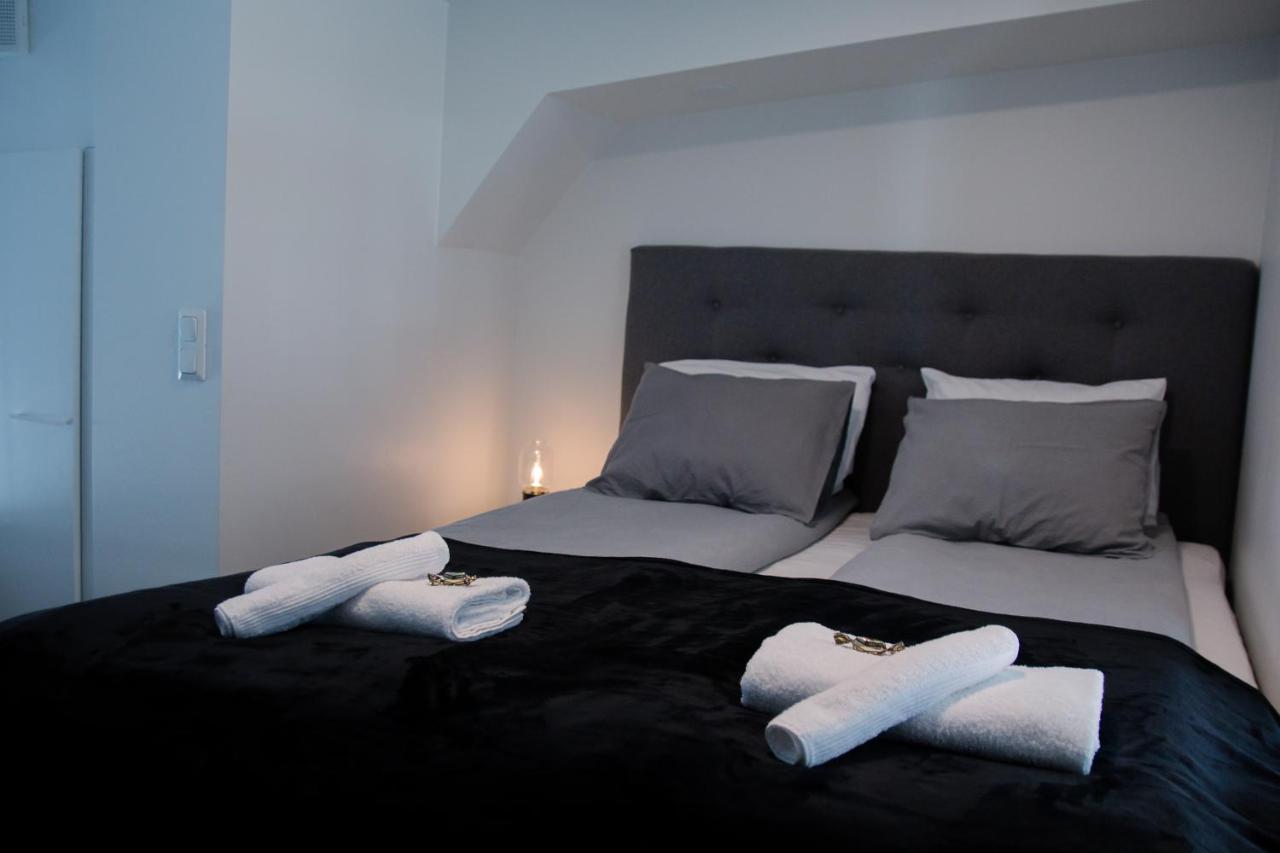 Ferienwohnung Elegant Penthouse Loft - Near The Airport Vantaa Exterior foto